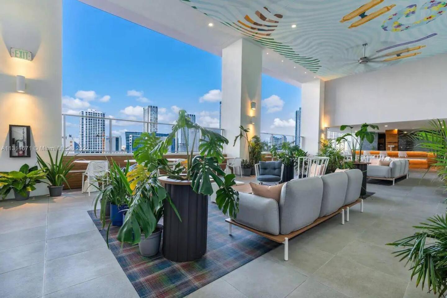 2 Bedrooms Design Condo Downtown Miami Pool And Gym Екстериор снимка